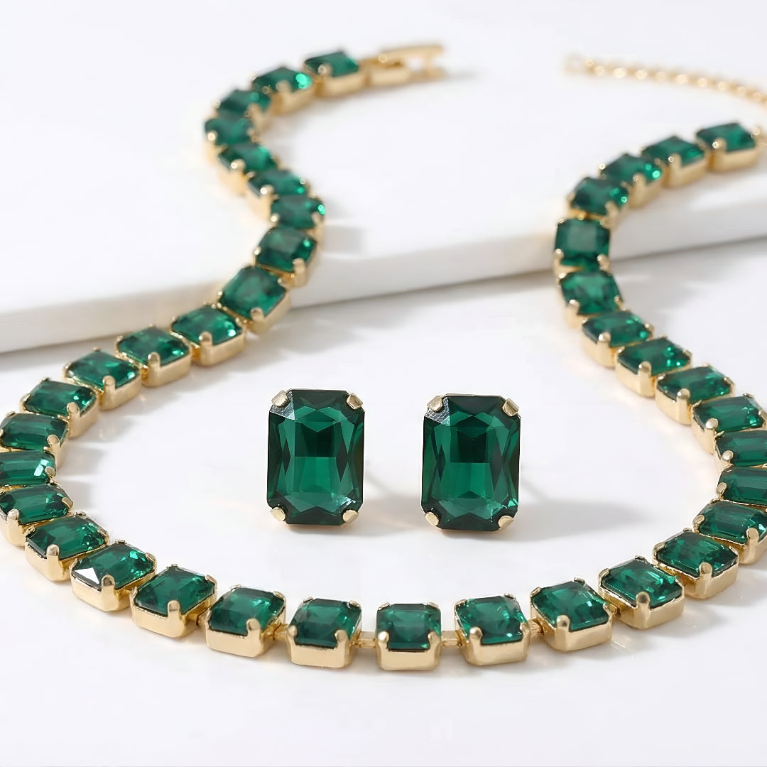 Royal Emerald Necklace Set with Matching Earrings